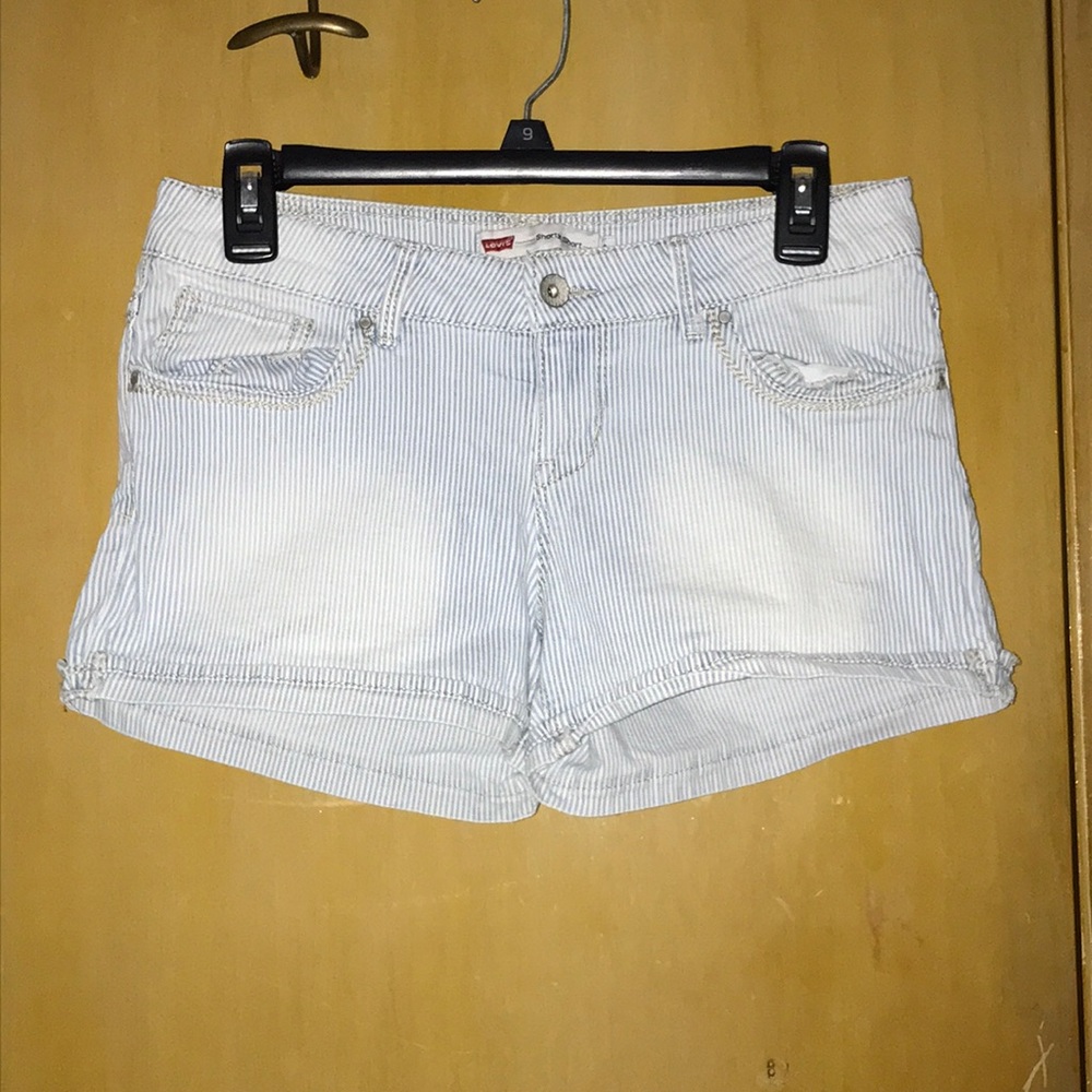 Levi Short Short